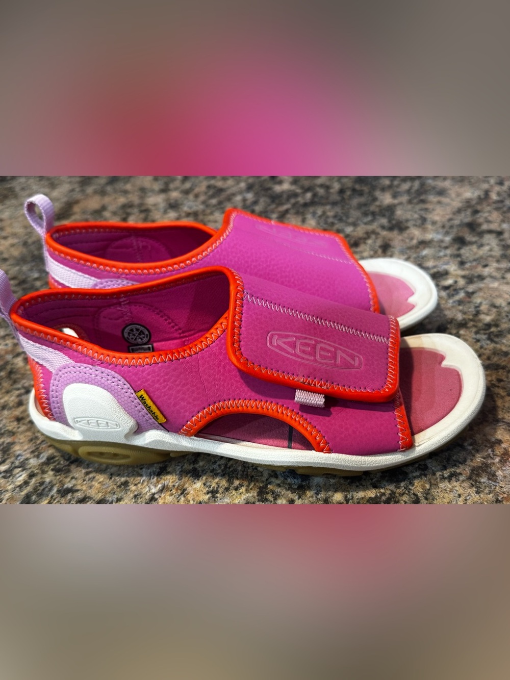 Keen Knotch River Open Toe Sandals Youth Size 2 Pink Magenta Girl’s Waterproof